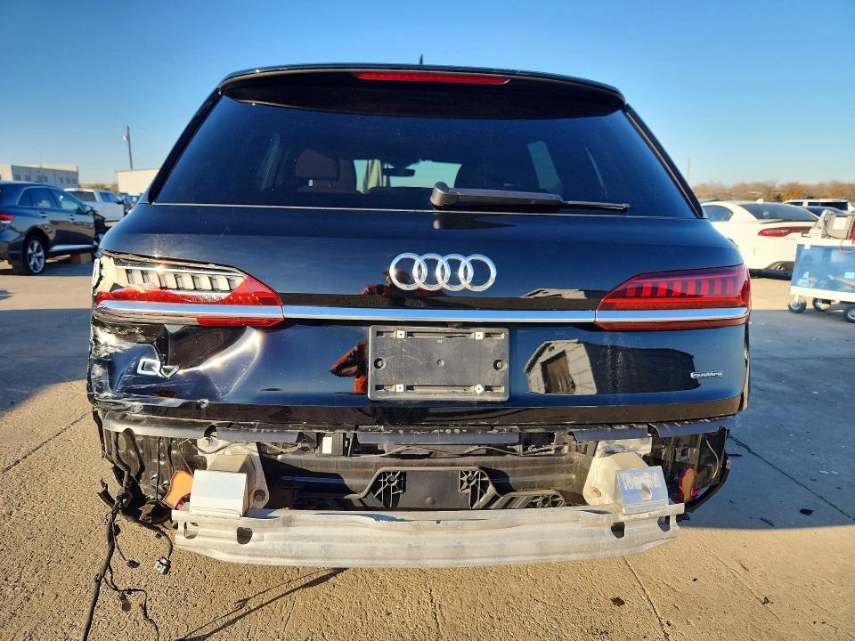 2020 Audi Q7 Premium Plus