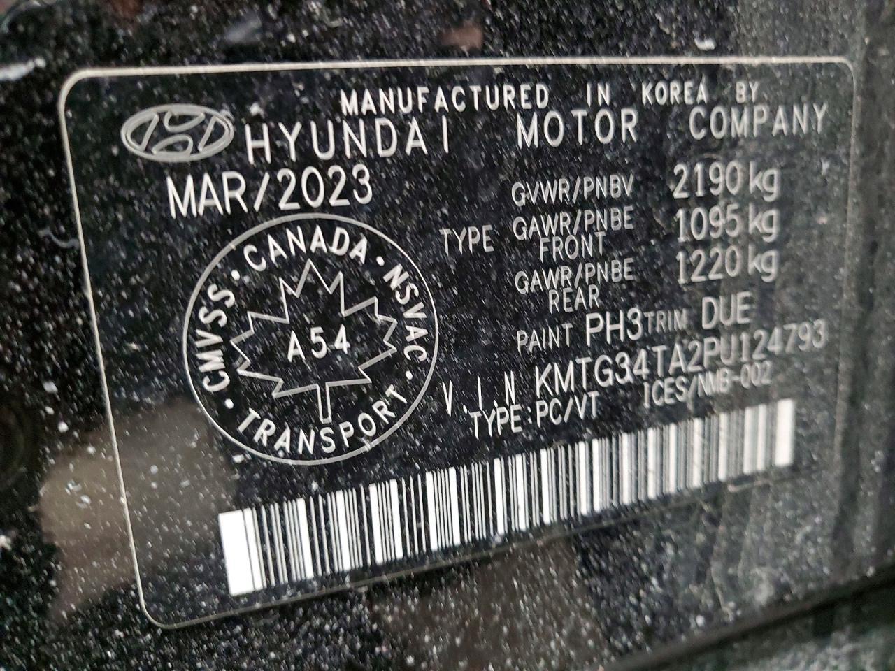 2023 Genesis G70 Base