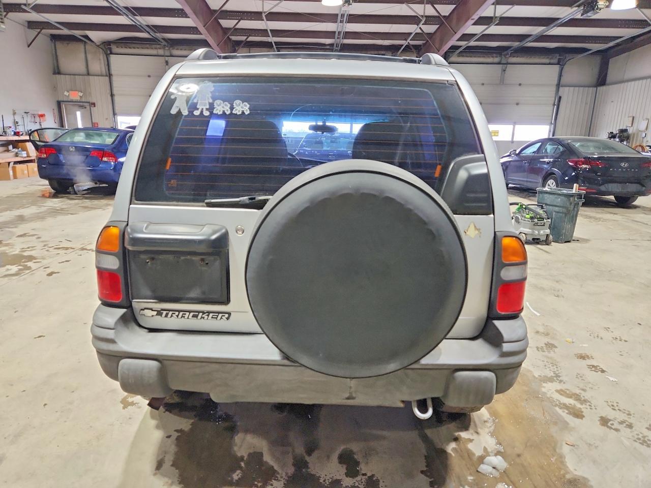 2001 Chevrolet Tracker ZR2