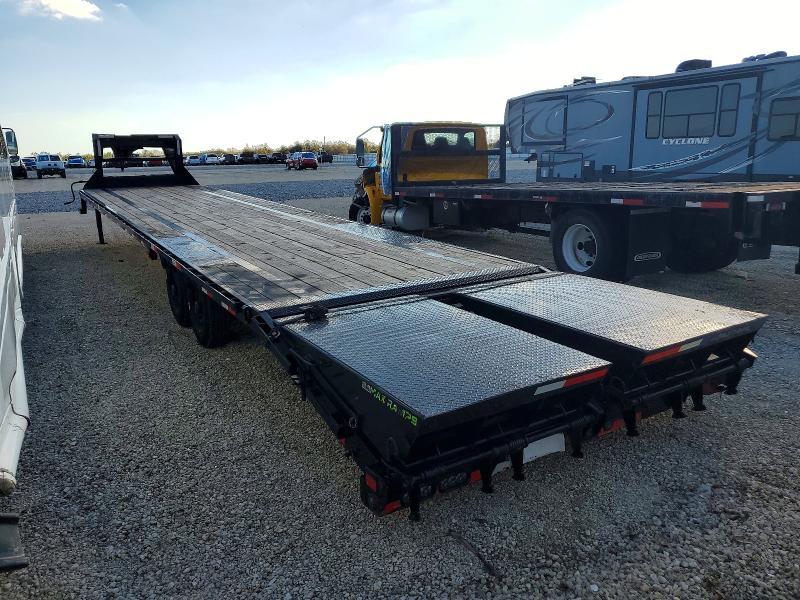 2025 Load Trailer 2025 Load Trail Equipment Trailer