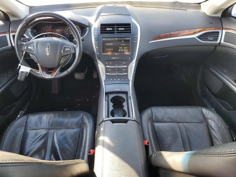 2013 Lincoln Townhouse MKZ