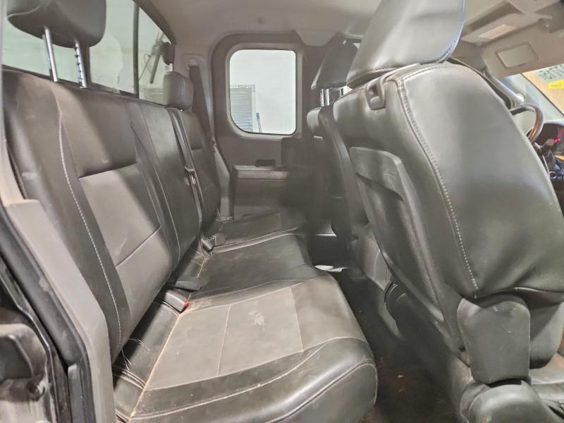 2005 Nissan Titan xe