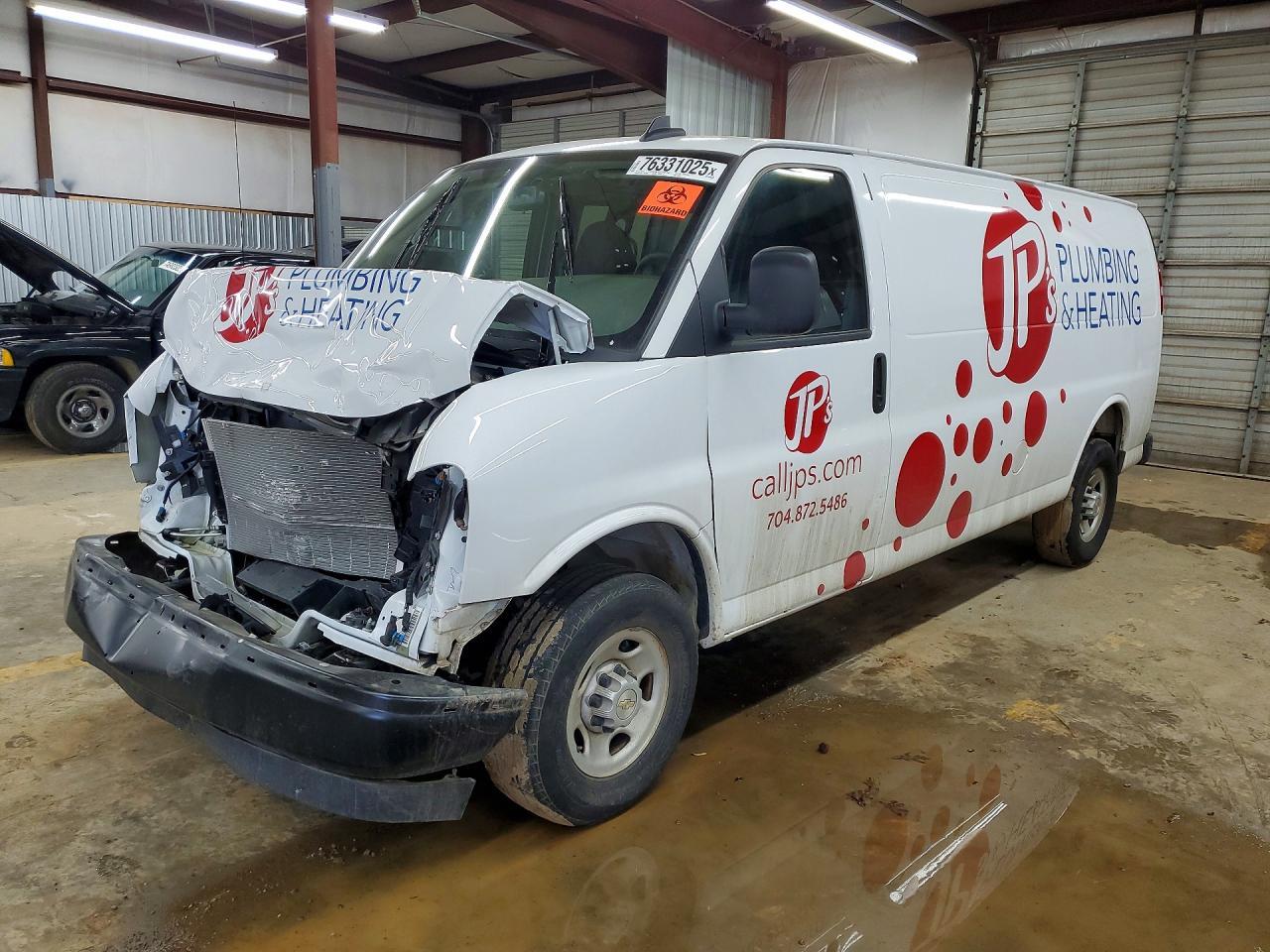2025 Chev Express G2500
