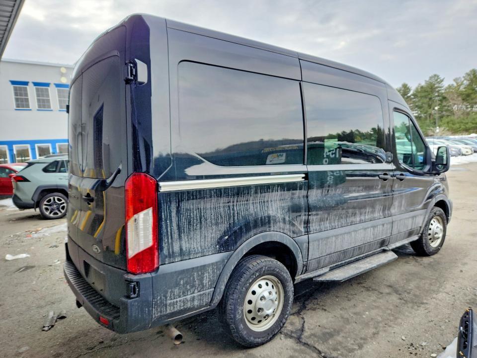 2022 Ford Transit 250 Delivery Van