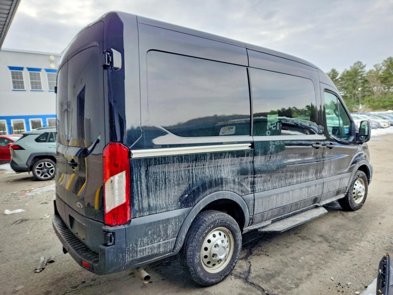 2022 Ford Transit 250 Delivery Van