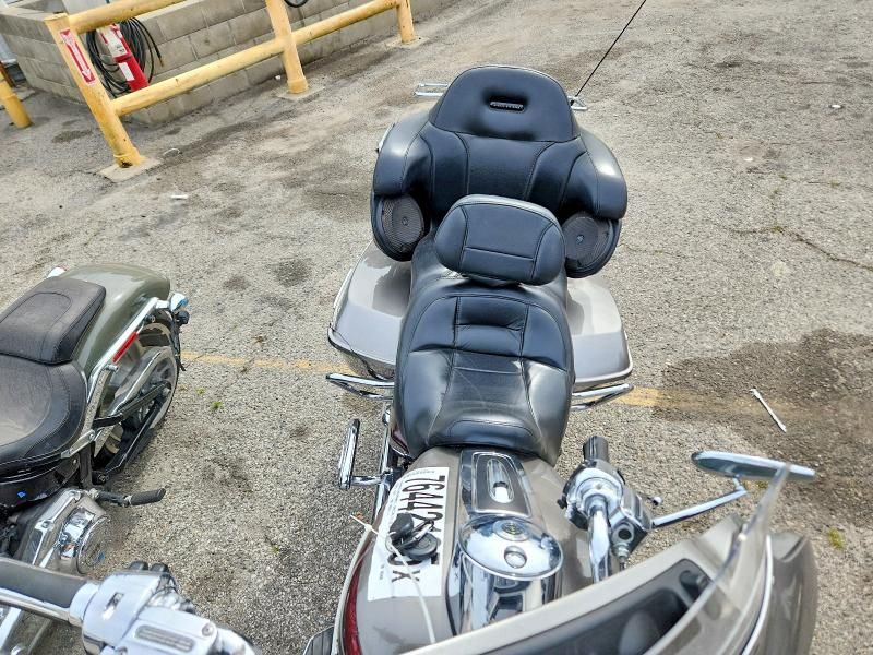 2015 Harley-Davidson Flhtkse CVO Limited