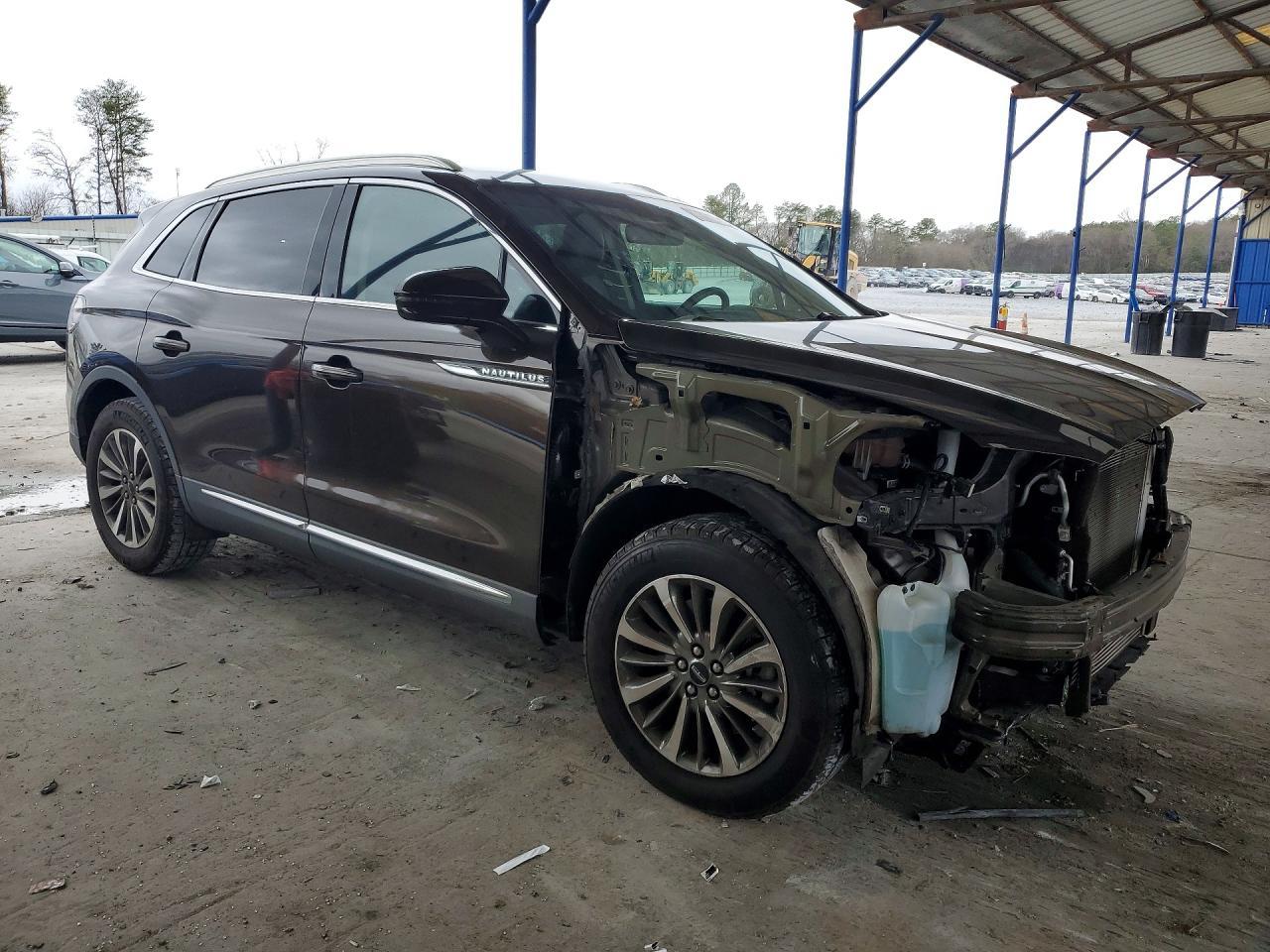 2019 Lincoln Nautilus Select