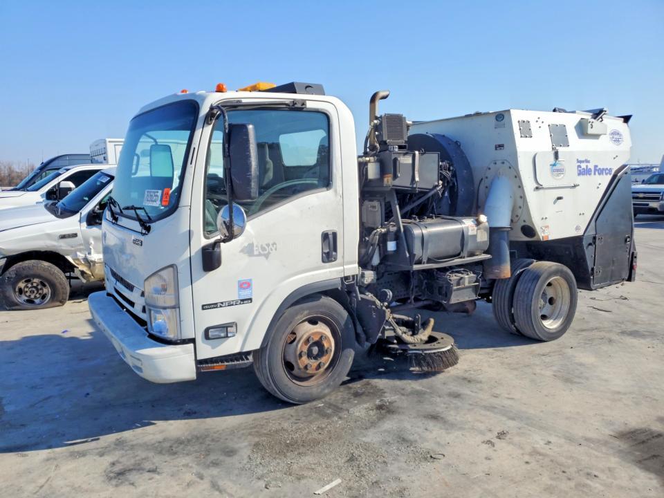 2017 Isuzu Npr hd