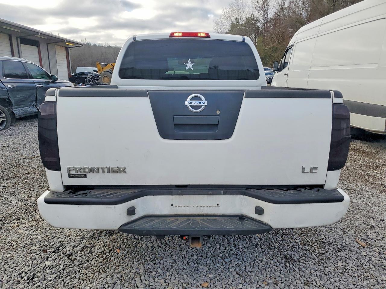 2008 Nissan Frontier Crew Cab LE