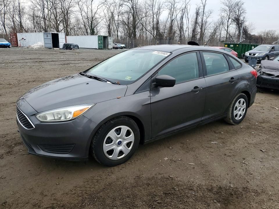 2015 Ford Focus s