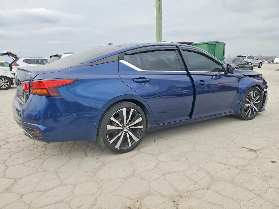 2020 Nissan Altima 2.5 sr