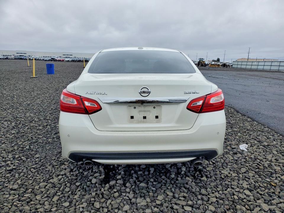 2016 Nissan Altima 3.5 sl