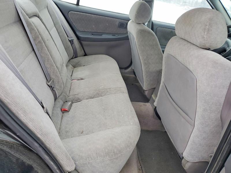 2001 Nissan Altima xe