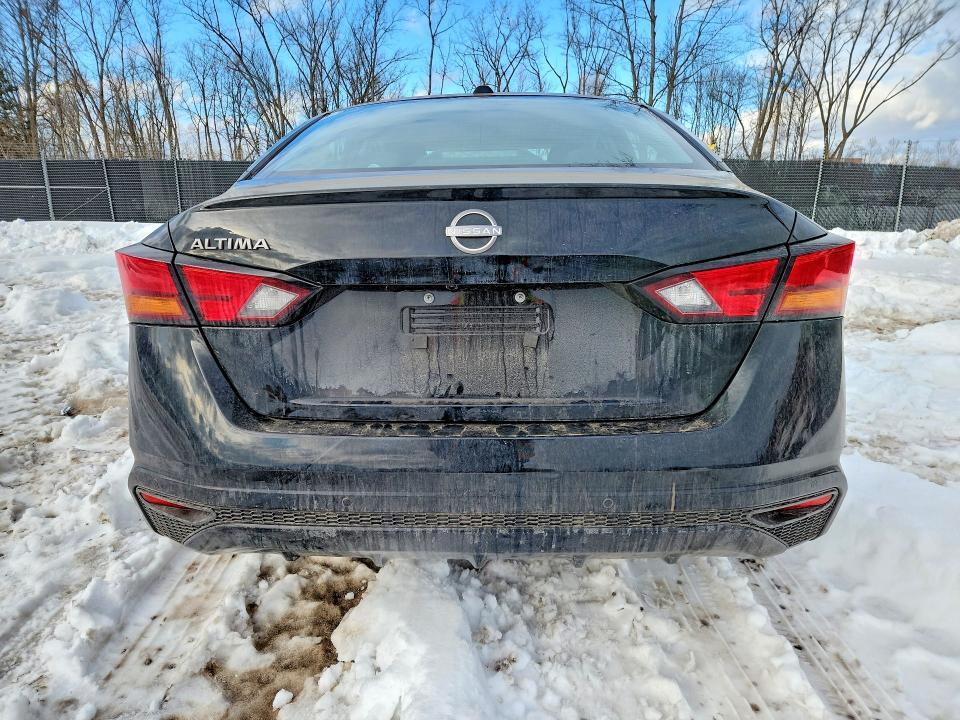 2025 Nissan Altima 2.5 sv