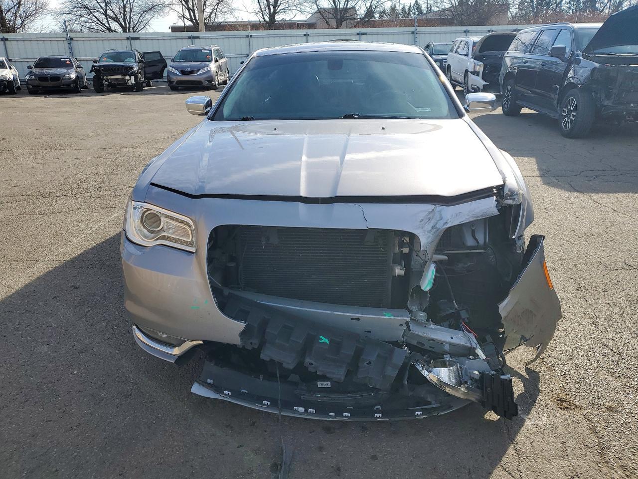 2017 Chrysler 300c