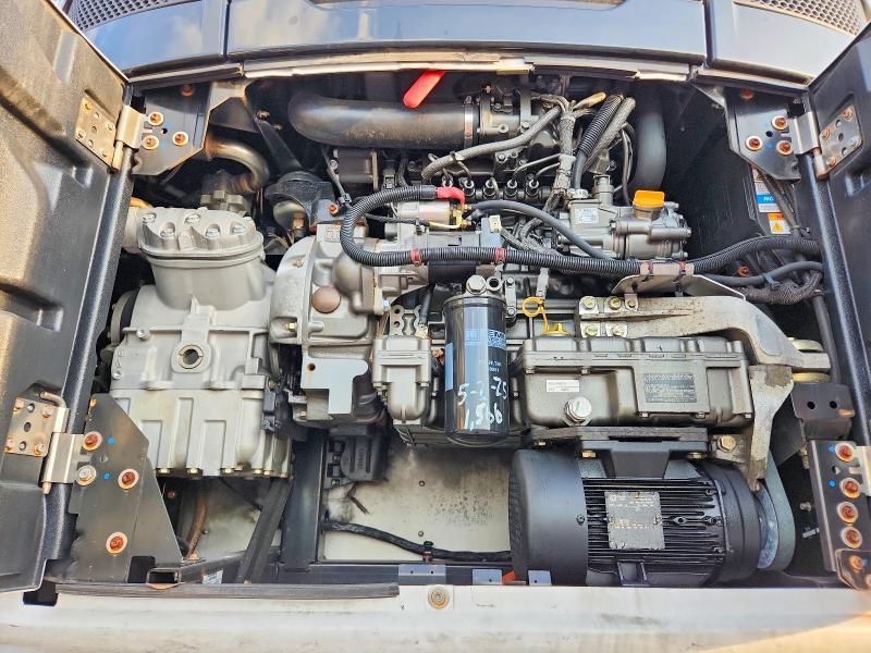2016 Utility VS2RA Refrigerated Van Trailer