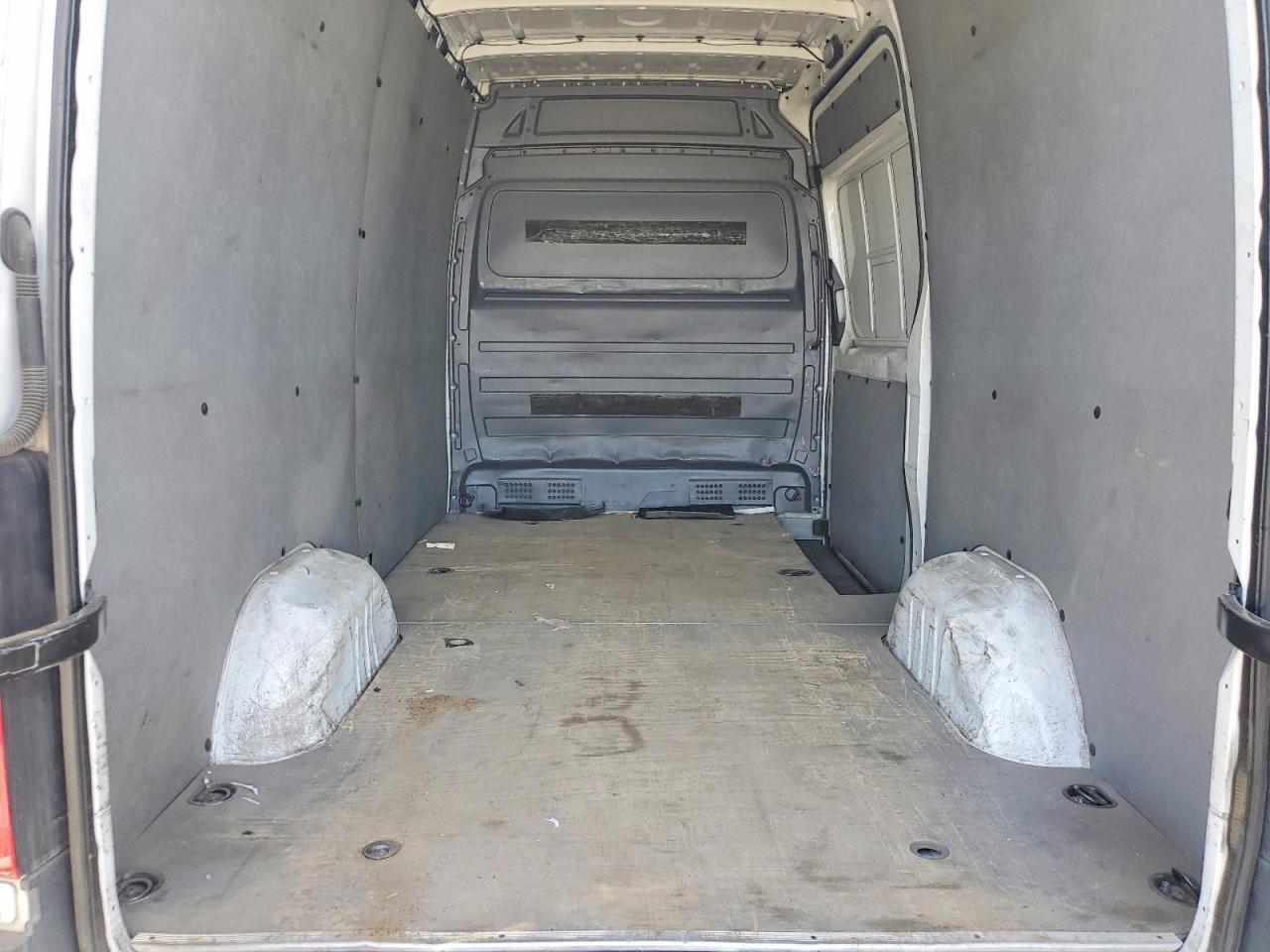 2017 Mercedes-Benz Sprinter 2500 Delivery van