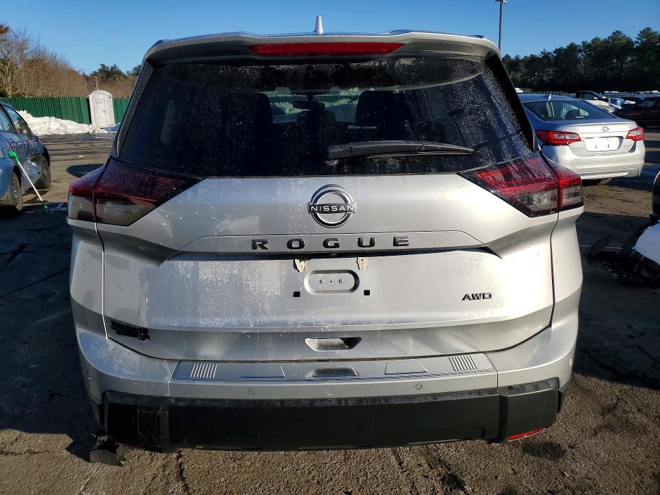2025 Nissan Rogue sv