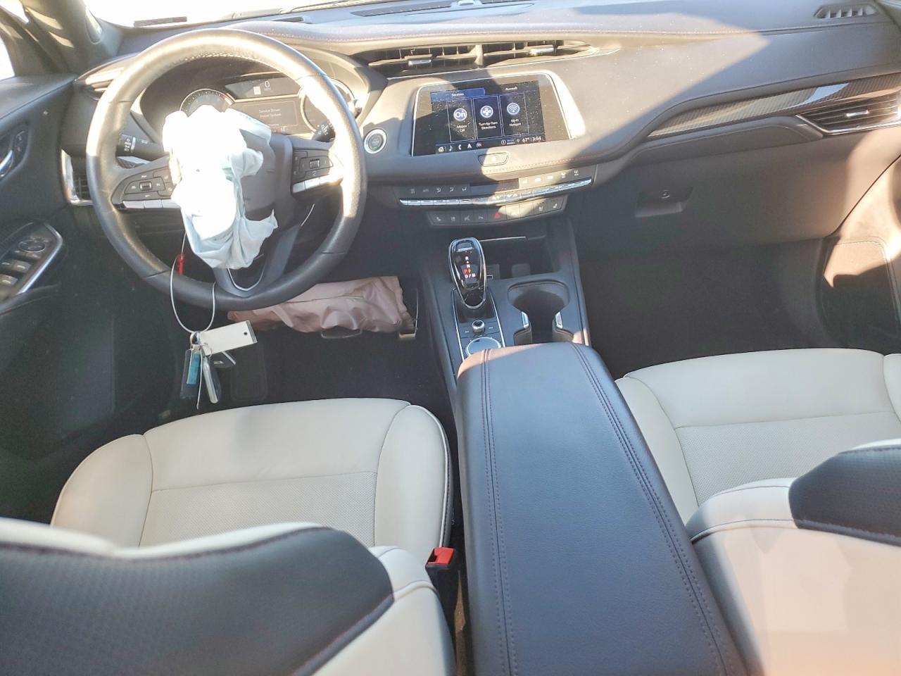 2022 Cadillac XT4 Sport