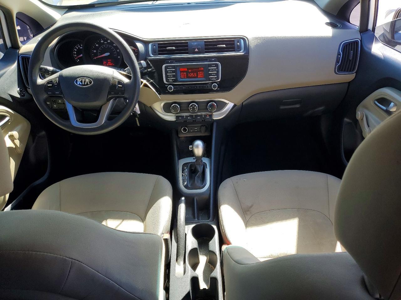 2016 KIA Rio lx