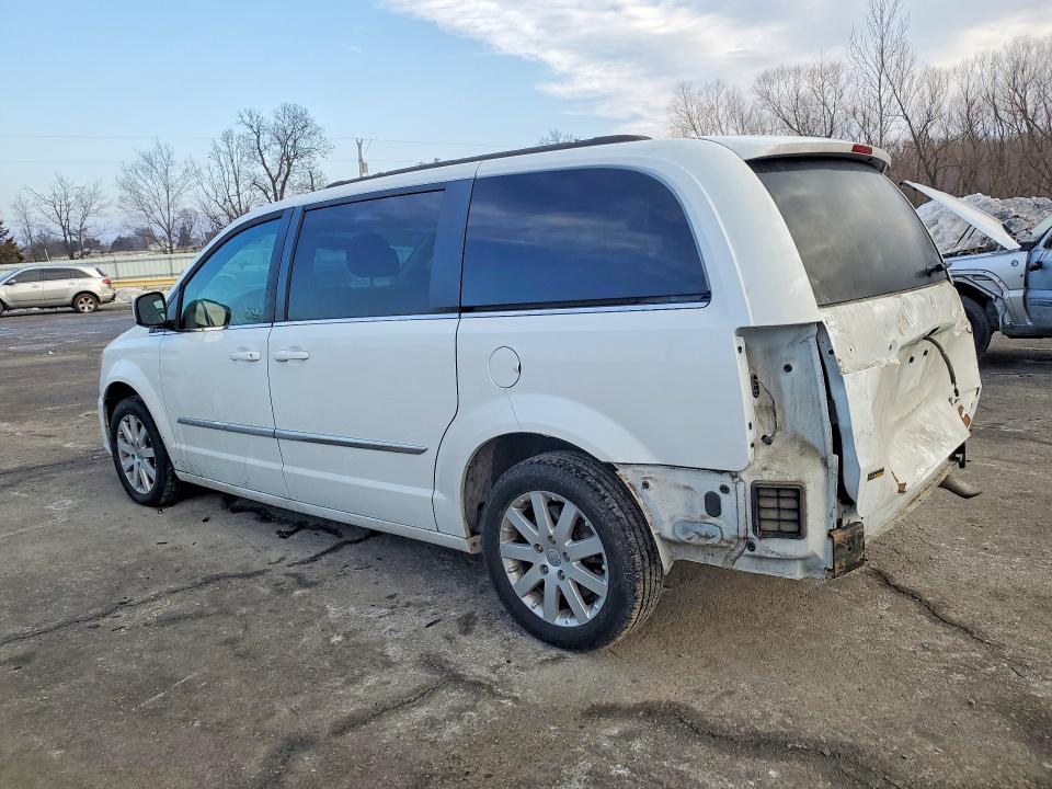 2016 Chrysler Town & Country Touring