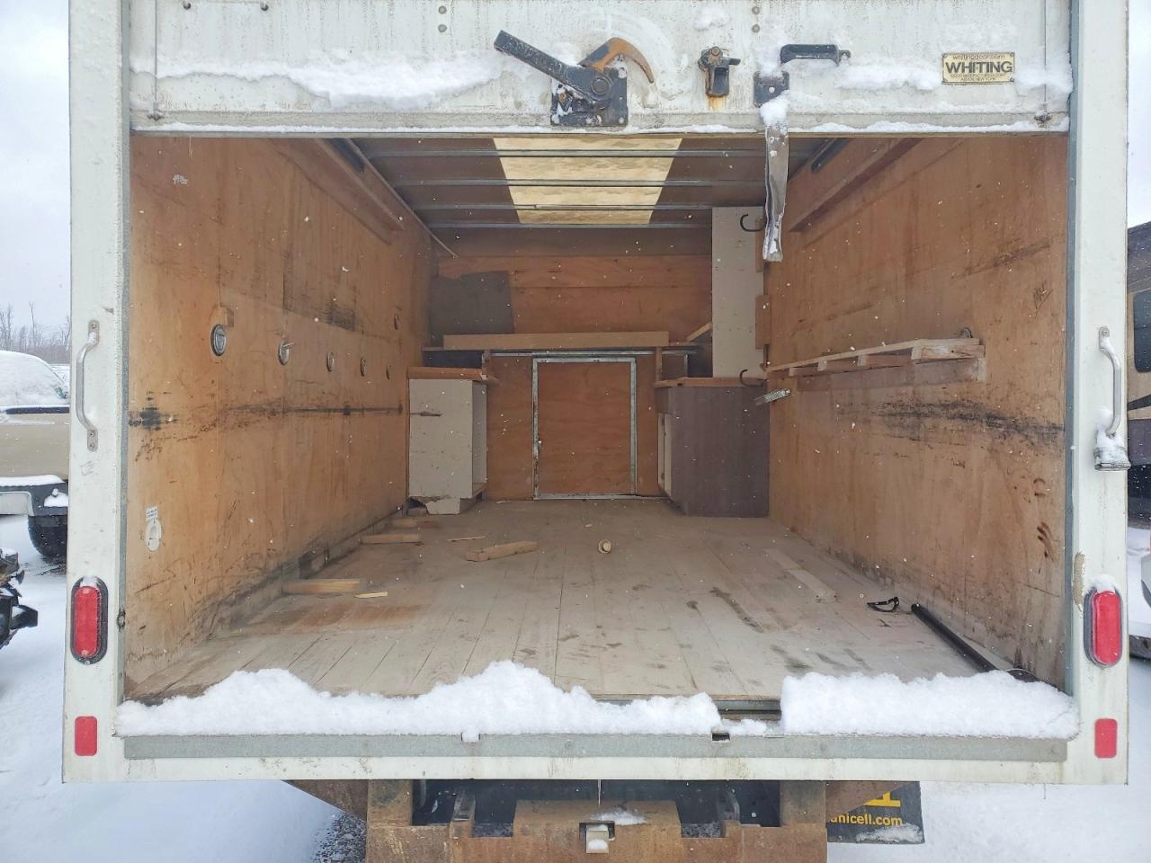 2021 Ford E350 BOX Truck