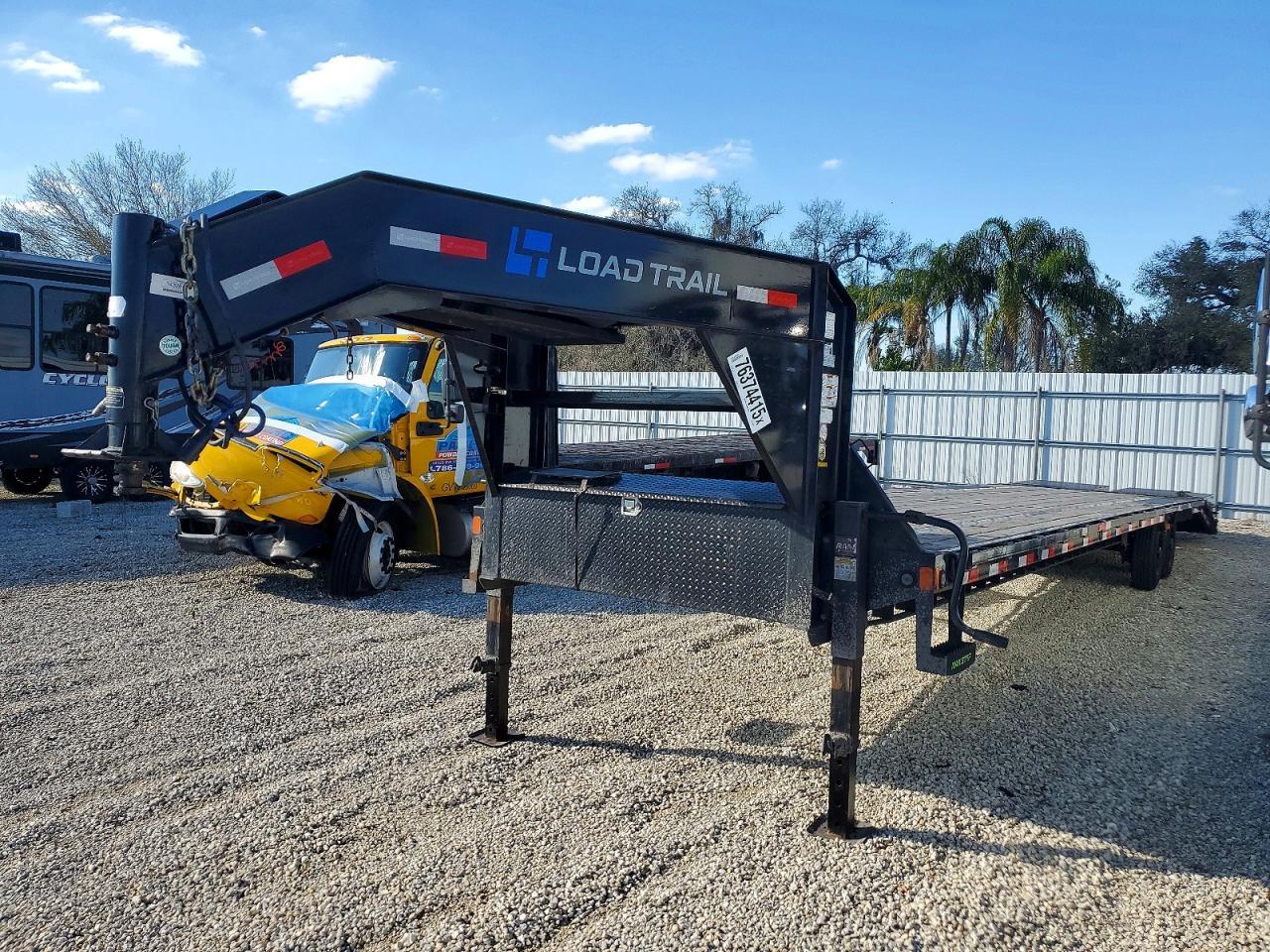 2025 Load Trailer 2025 Load Trail Equipment Trailer