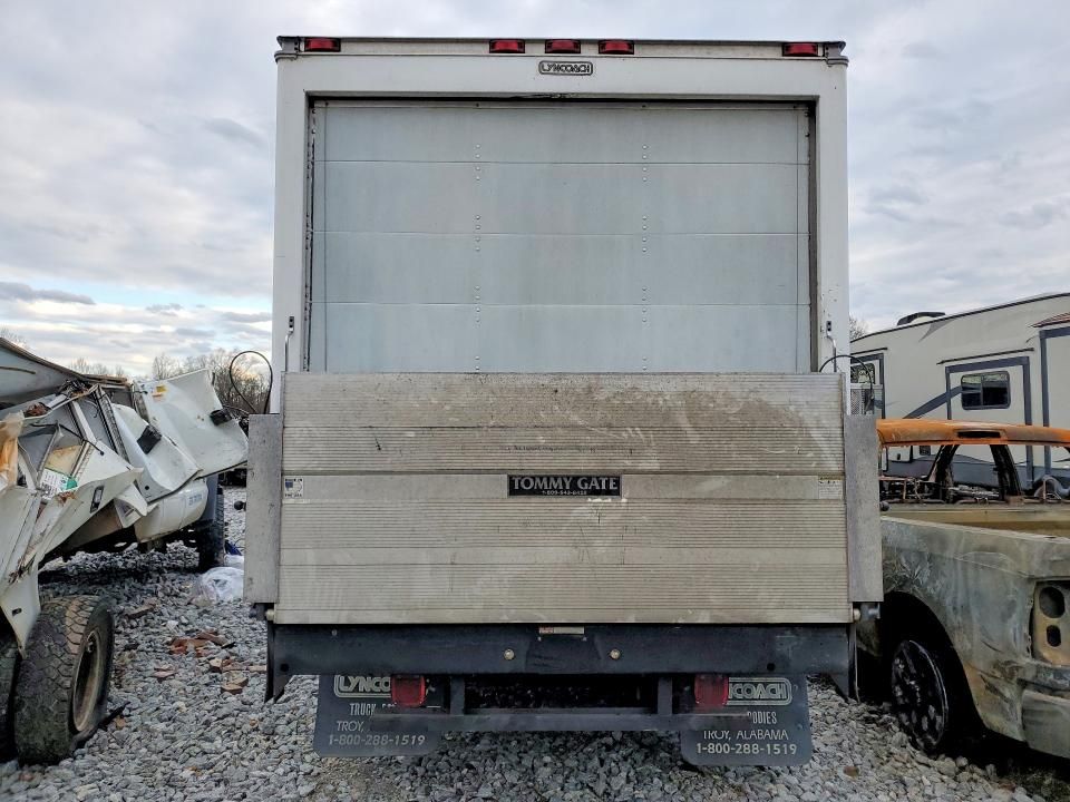 2017 Ford F350 Super Duty box Truck