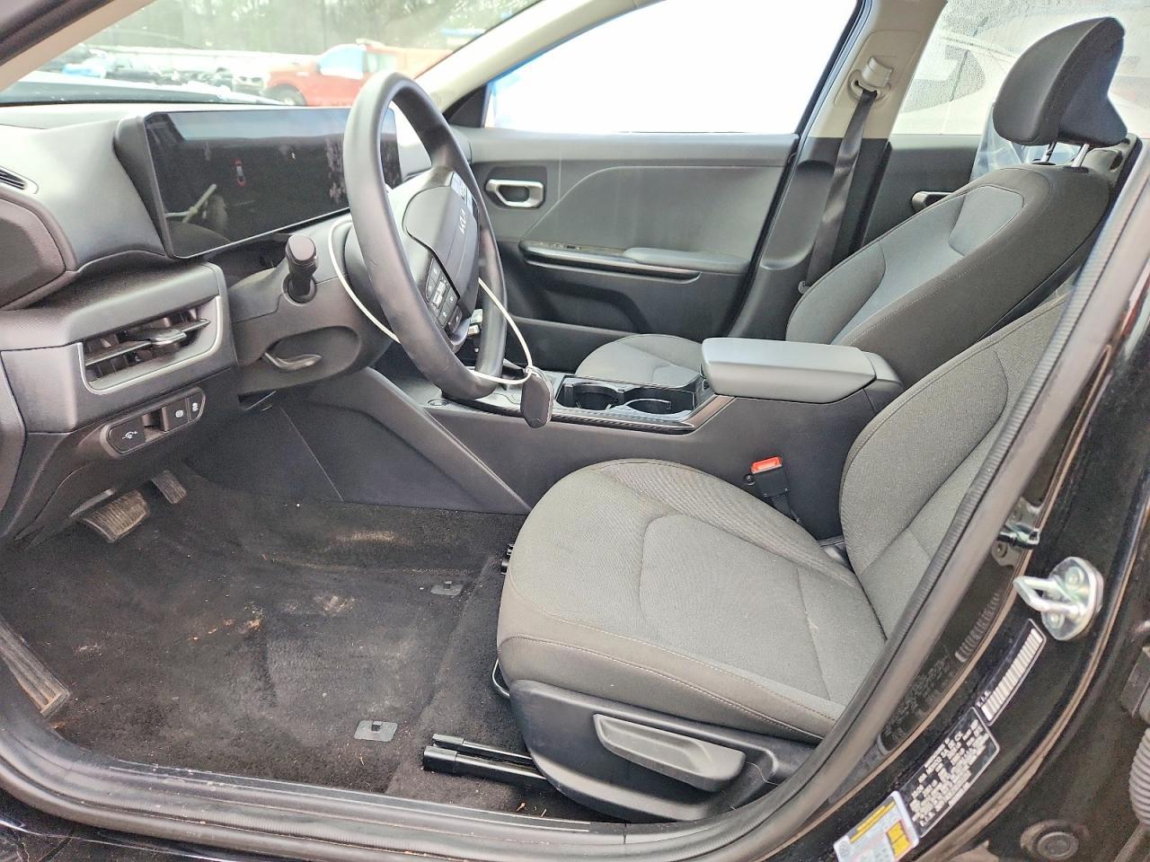 2025 KIA K4 lx