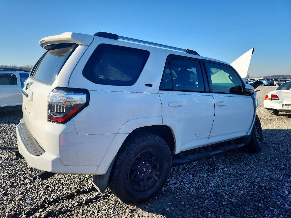 2020 Toyota 4runner SR5
