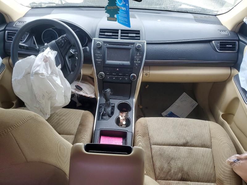 2016 Toyota Camry le