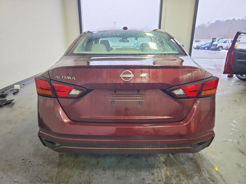 2025 Nissan Altima 2.5 sv