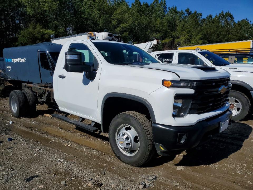 2024 Chevrolet Silverado C3500