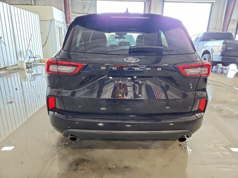 2023 Ford Escape st Line