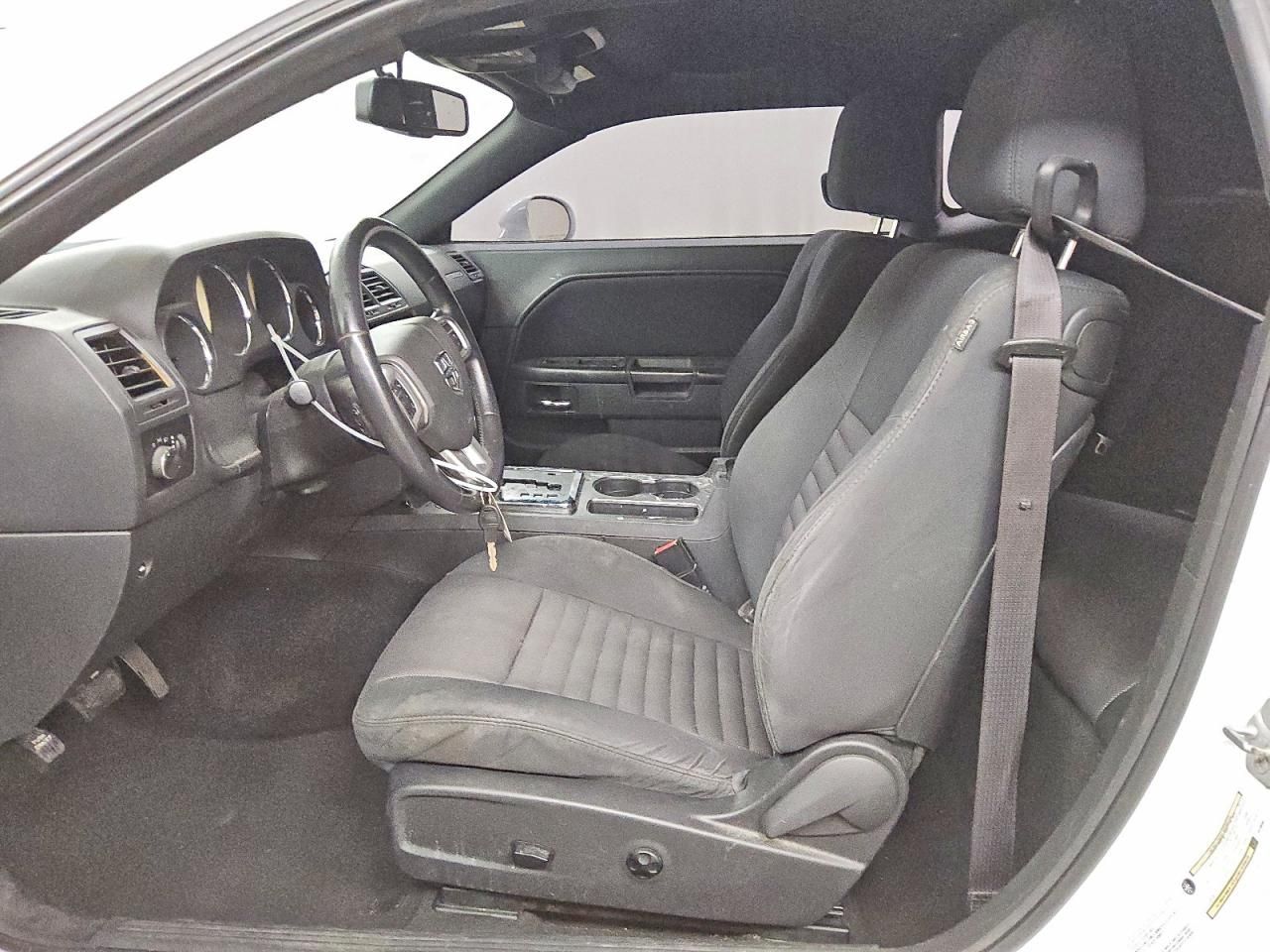 2014 Dodge Challenger sxt