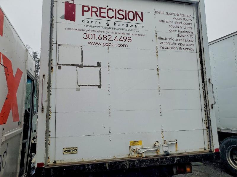 2017 Isuzu NRR BOX Truck