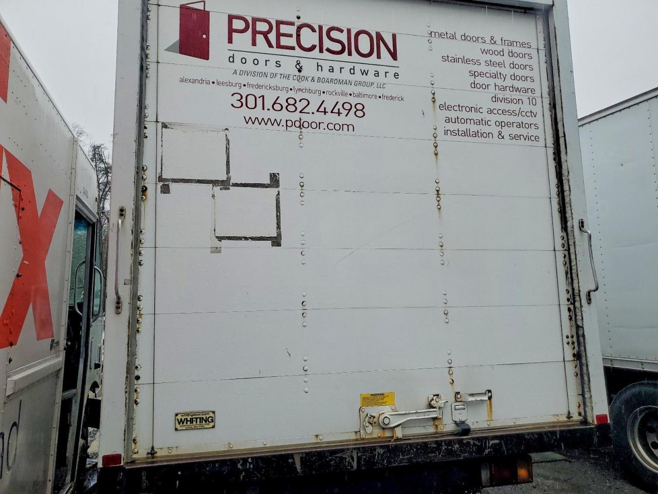 2017 Isuzu NRR BOX Truck