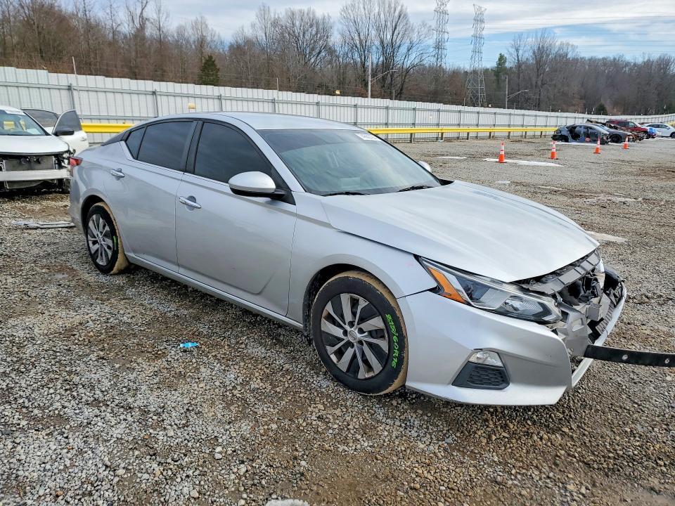 2020 Nissan Altima 2.5 s
