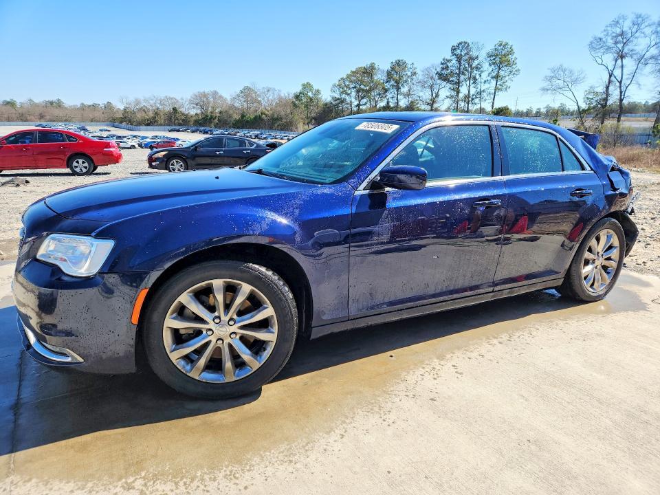 2016 Chrysler 300 Limited