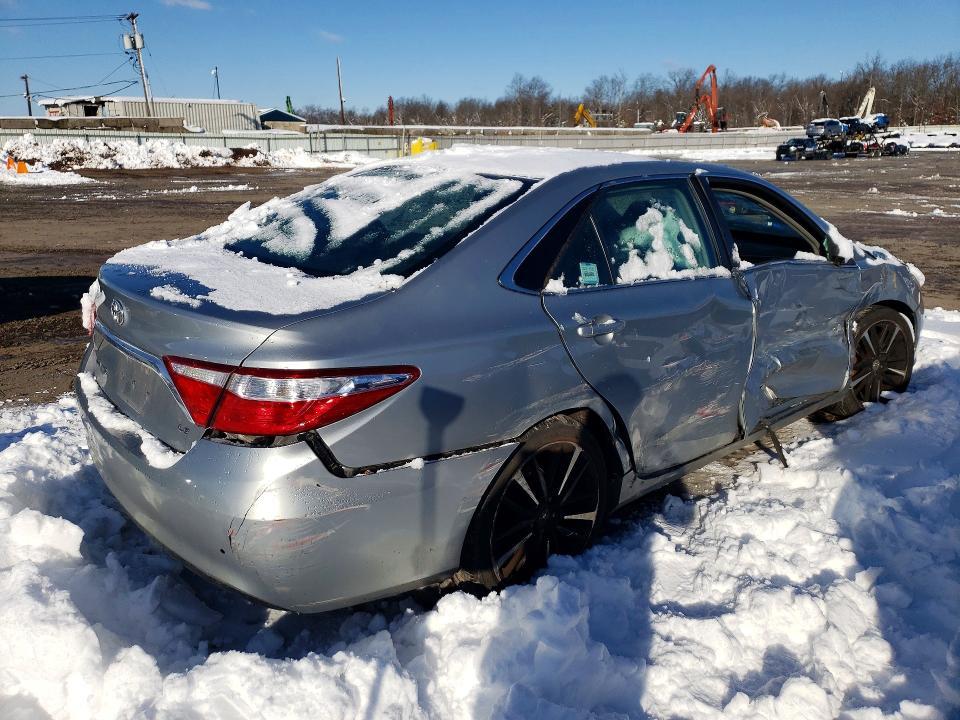 2017 Toyota Camry le