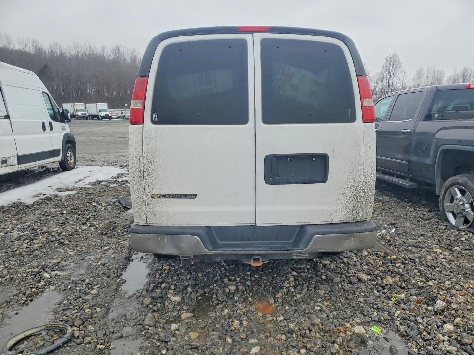 2017 Chevrolet Express G3500 LT
