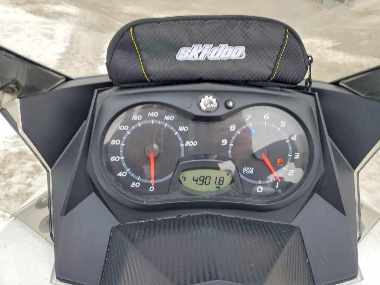 2011 Skidoo 2011 Skid MX Z TNT