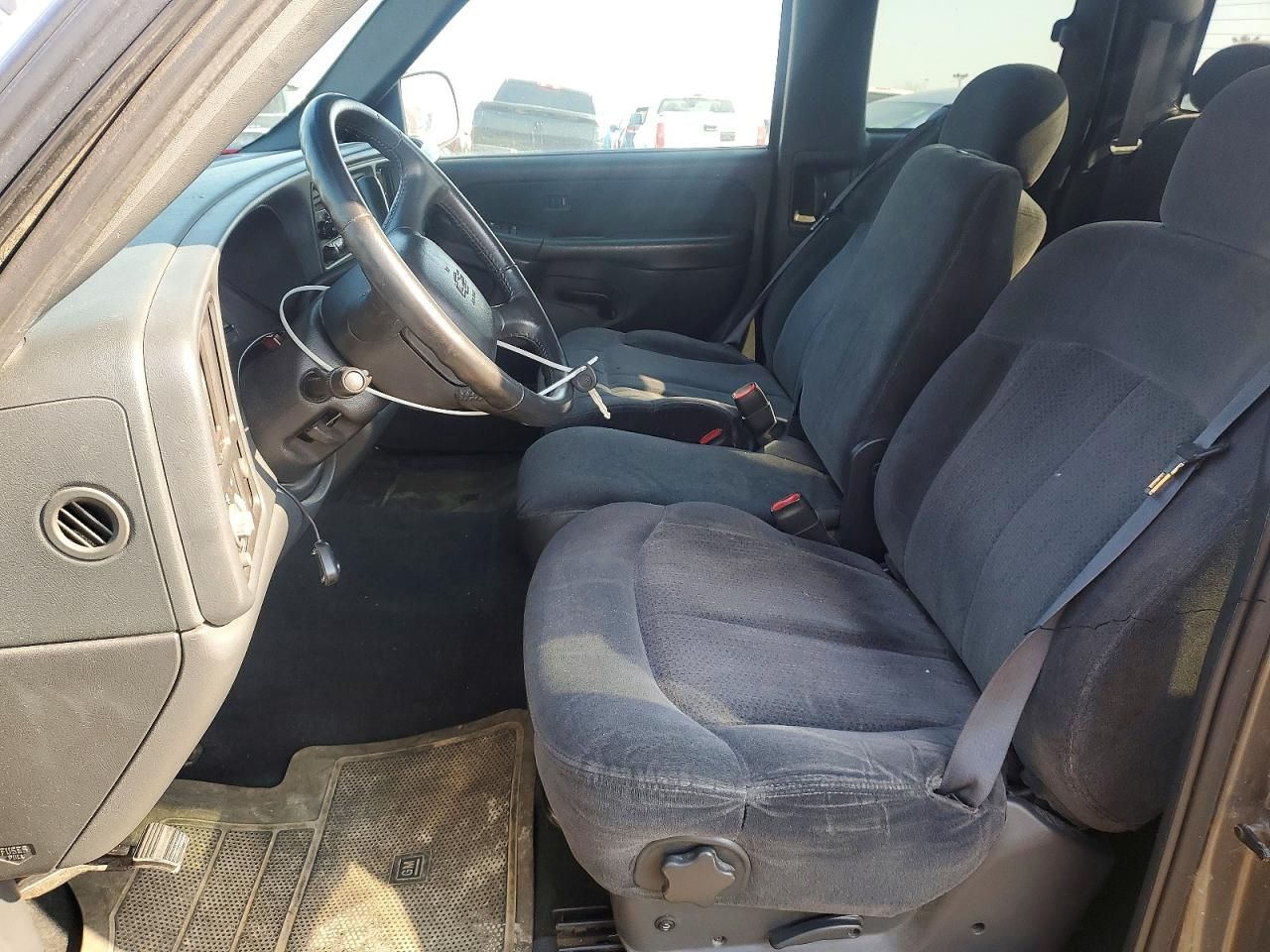 2000 Chevrolet Silverado C1500