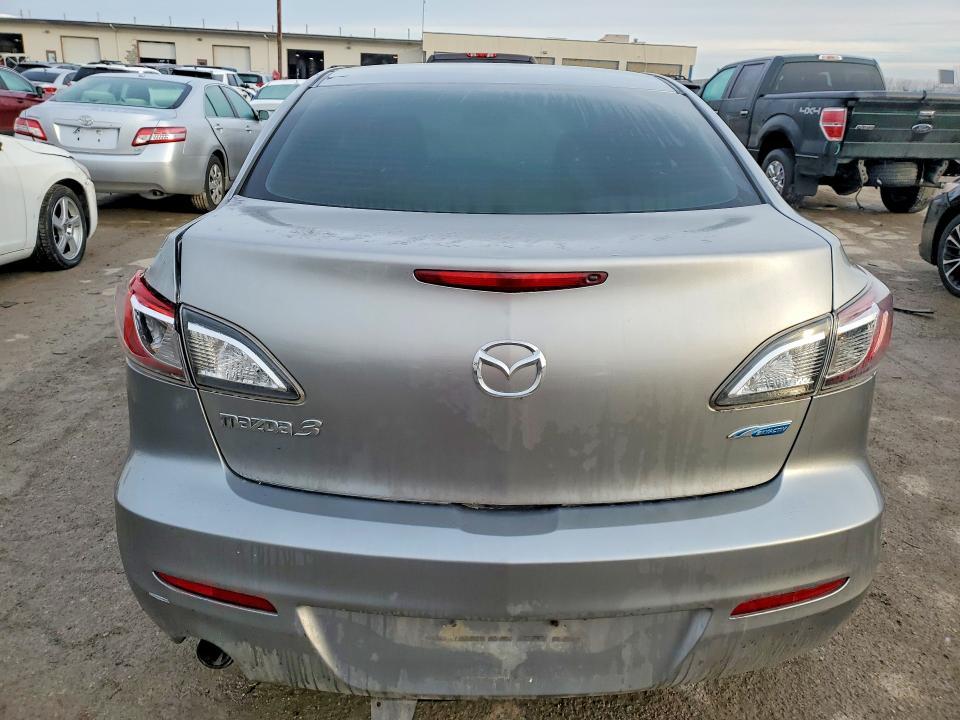 2013 Mazda 3 I