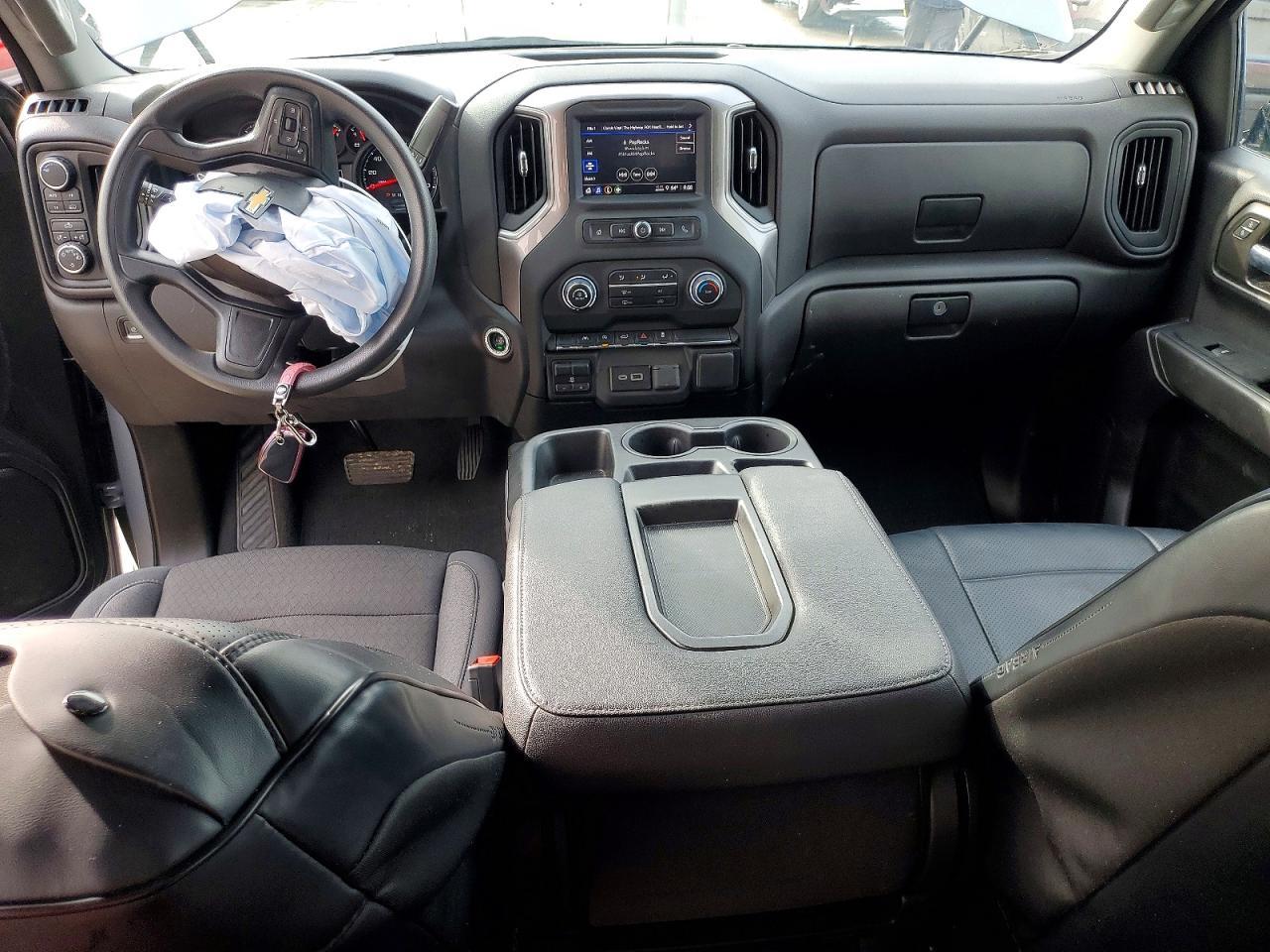2024 Chevrolet Silverado K1500 Custom