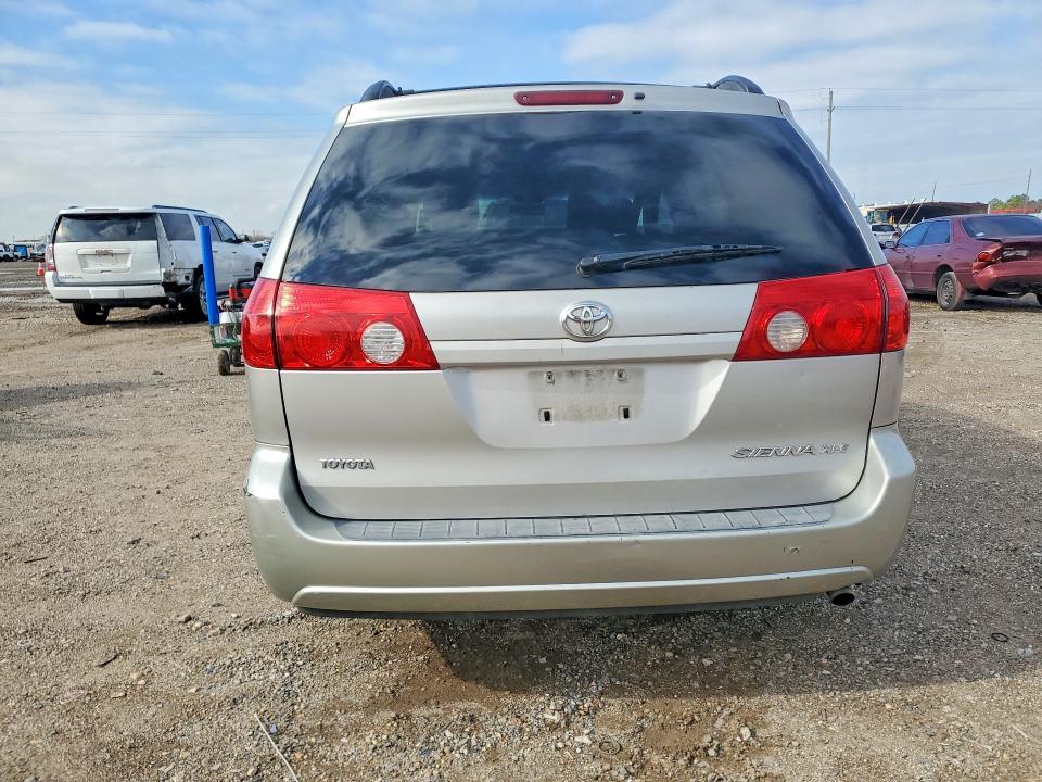 2008 Toyota Sienna xle