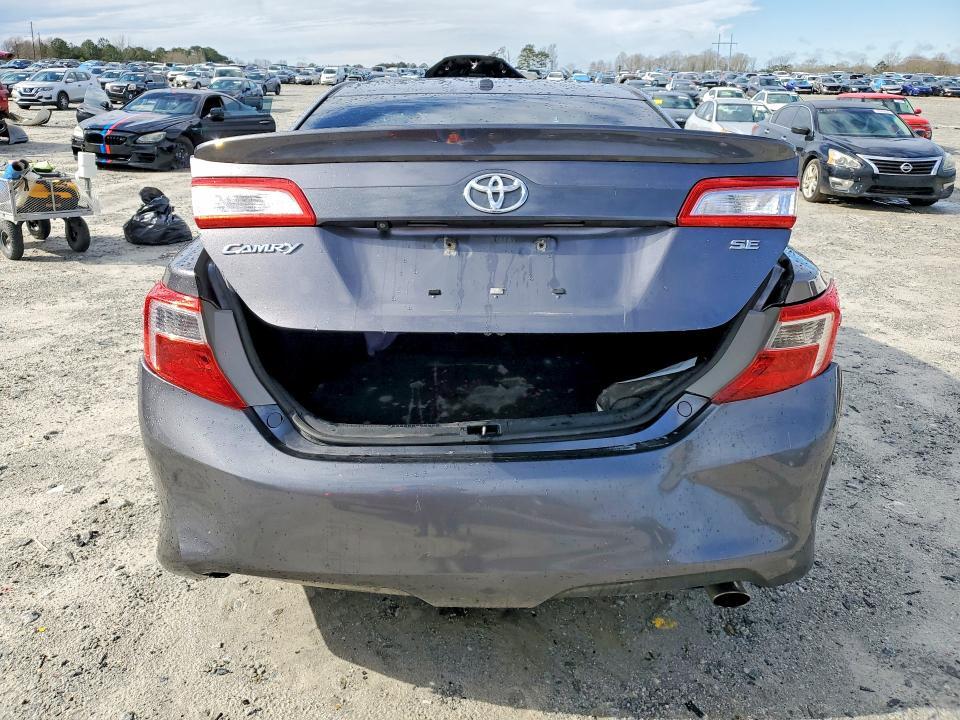 2014 Toyota Camry se Sport