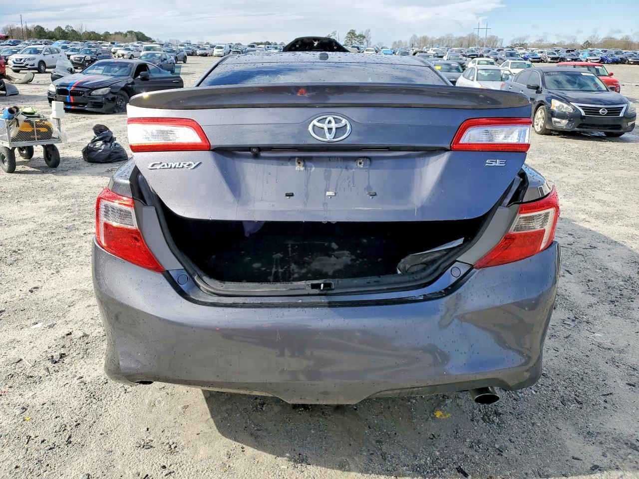 2014 Toyota Camry se Sport