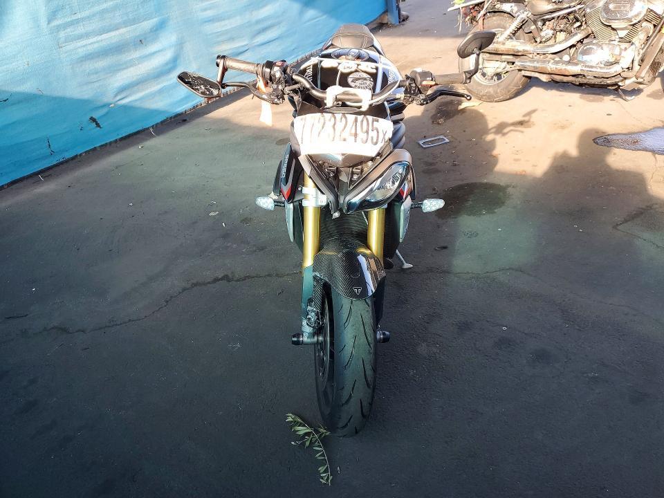 2022 Triumph Speed Triple 1200 RS