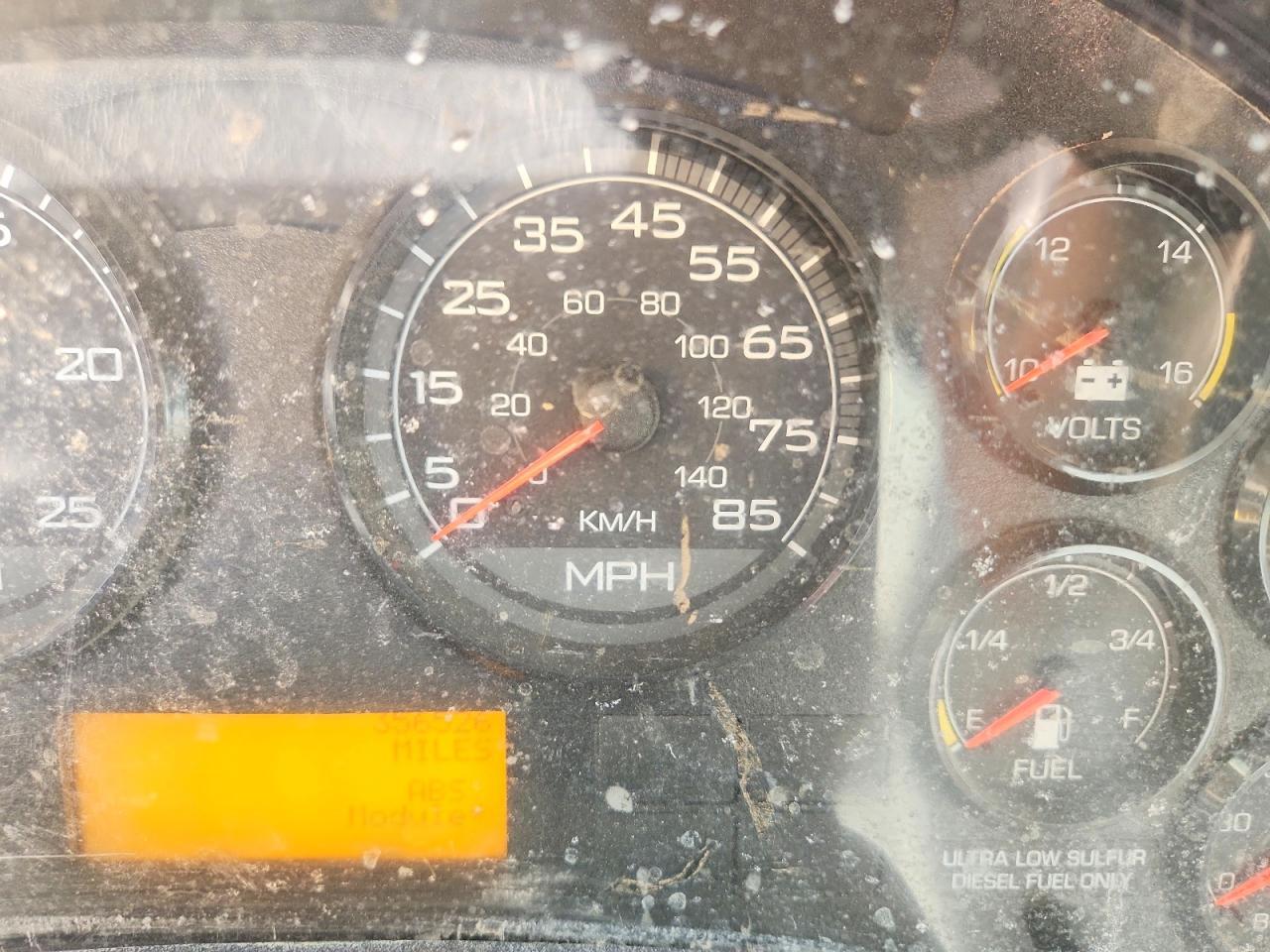 2014 International LF687 Semi Truck